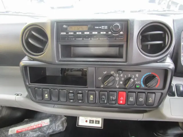 日野 デュトロ TKG-XZC645M(2WD)の写真40