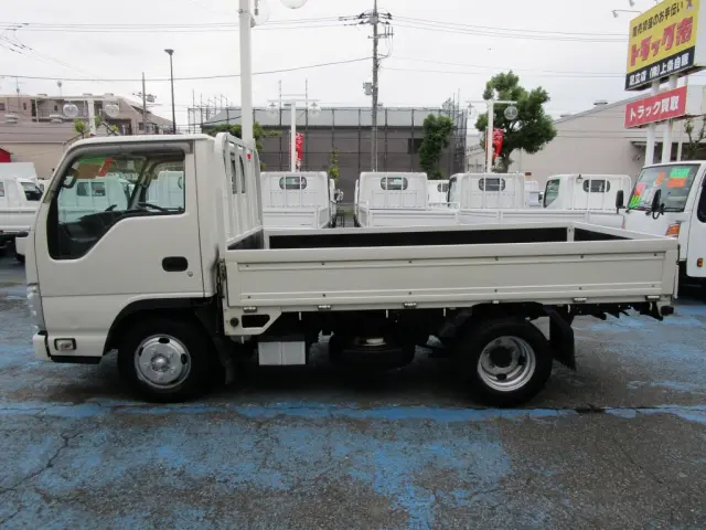 いすゞ エルフ TRG-NJR85A(2WD)の写真11