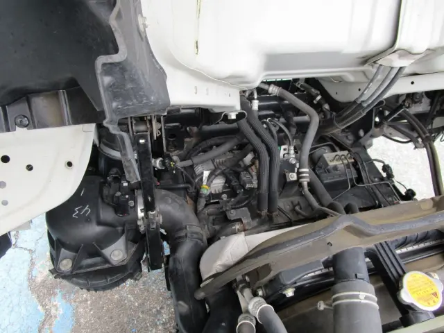 いすゞ エルフ TRG-NJR85A(2WD)の写真14