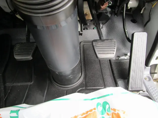 いすゞ エルフ TRG-NJR85A(2WD)の写真34