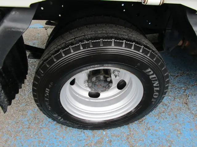 いすゞ エルフ TRG-NJR85A(2WD)の写真48