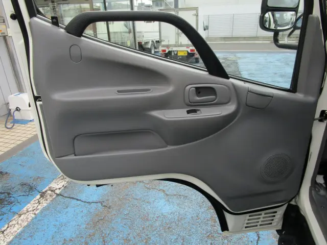 日野 デュトロ TKG-XZU610T(2WD)の写真38