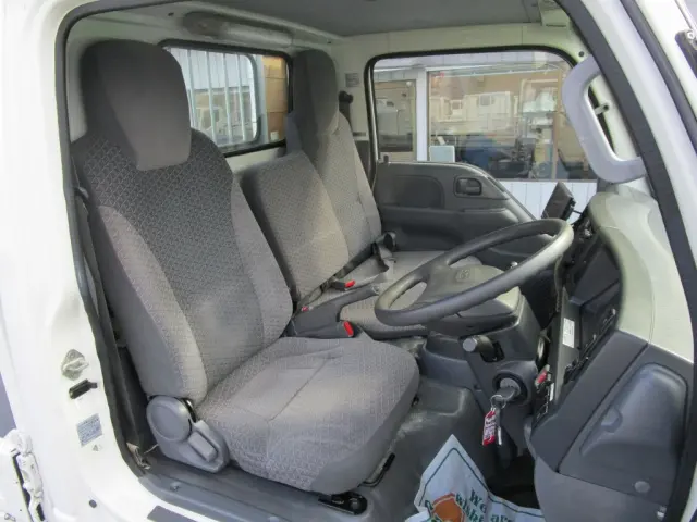 いすゞ エルフ TPR-NHR85AN(2WD)の写真6