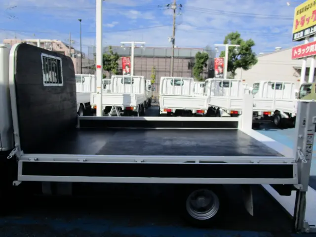 いすゞ エルフ TPR-NHR85AN(2WD)の写真17