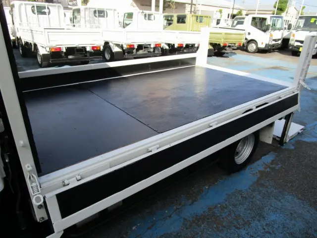 いすゞ エルフ TPR-NHR85AN(2WD)の写真18