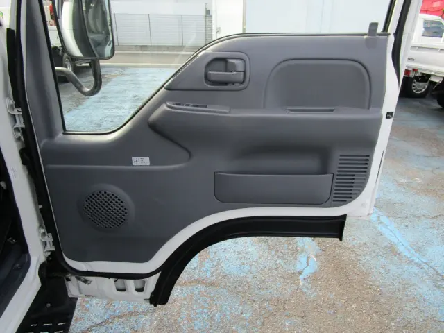 いすゞ エルフ TPR-NHR85AN(2WD)の写真29