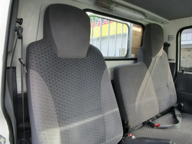 いすゞ エルフ TPR-NHR85AN(2WD)の写真35