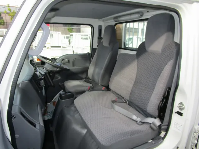 いすゞ エルフ TPR-NHR85AN(2WD)の写真38