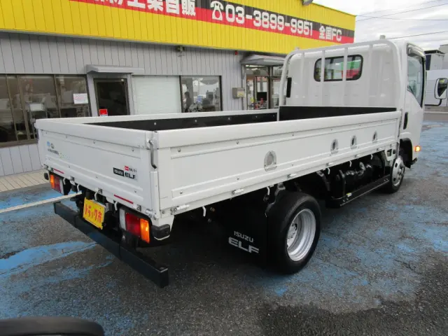 いすゞ エルフ TRG-NMR85R(2WD)の写真3