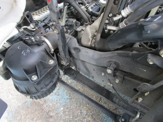 いすゞ エルフ TRG-NMR85R(2WD)の写真15