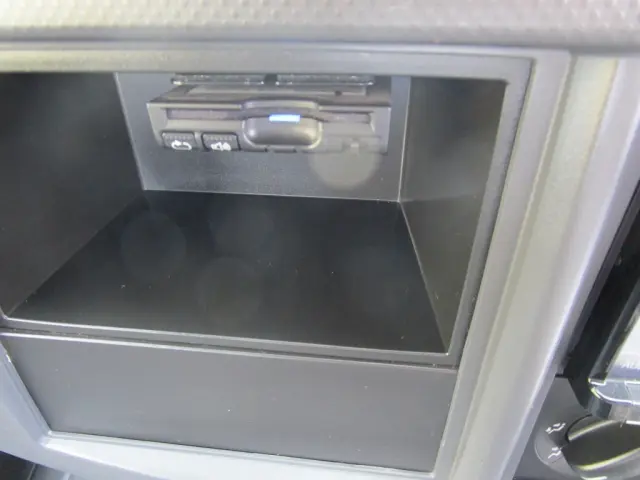 いすゞ エルフ TRG-NMR85R(2WD)の写真34