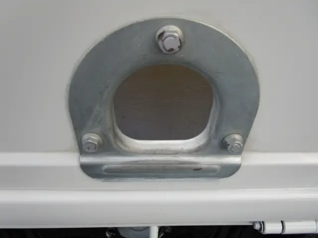 いすゞ エルフ TRG-NMR85R(2WD)の写真38