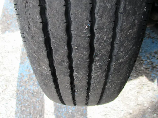 いすゞ エルフ TRG-NMR85R(2WD)の写真44