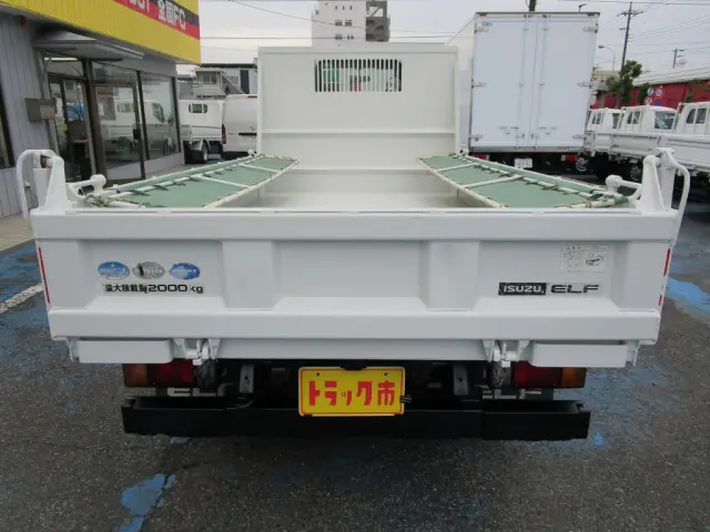 いすゞ エルフ TKG-NJR85AD(2WD)の写真4