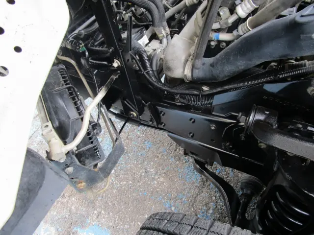 いすゞ エルフ TKG-NJR85AD(2WD)の写真28