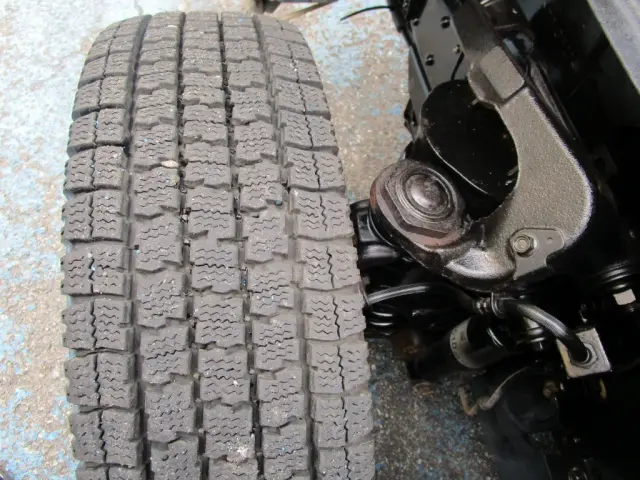 いすゞ エルフ TKG-NJR85AD(2WD)の写真30