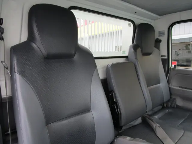 いすゞ エルフ TKG-NJR85AD(2WD)の写真35