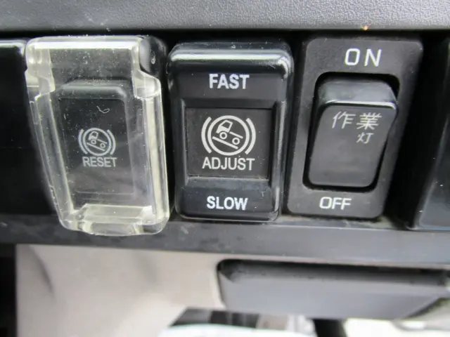 いすゞ エルフ TKG-NJR85AD(2WD)の写真41