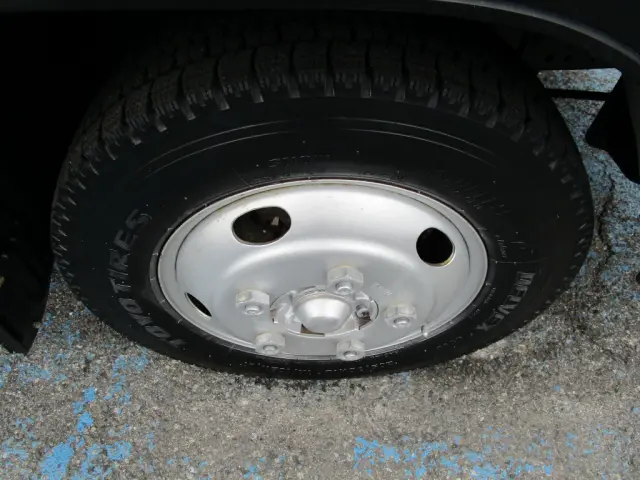 いすゞ エルフ TKG-NJR85AD(2WD)の写真46