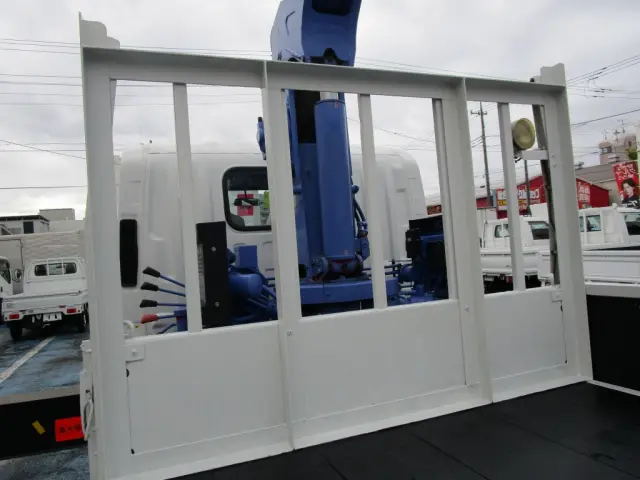 いすゞ エルフ TKGH-NMR85AN(2WD)の写真17