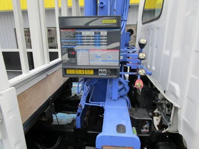 いすゞ エルフ TKGH-NMR85AN(2WD)の写真22