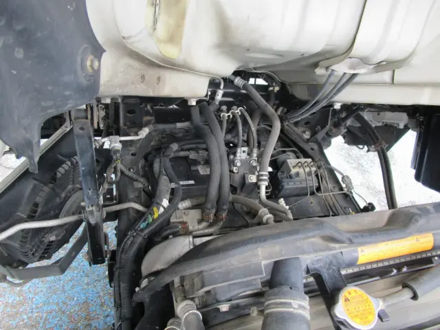 いすゞ エルフ TKGH-NMR85AN(2WD)の写真25