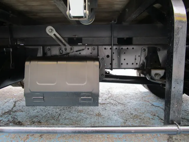 いすゞ エルフ TKGH-NMR85AN(2WD)の写真28