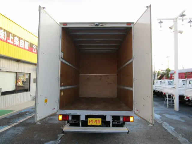 いすゞ エルフ TRG-NLR85AN(2WD)の写真4