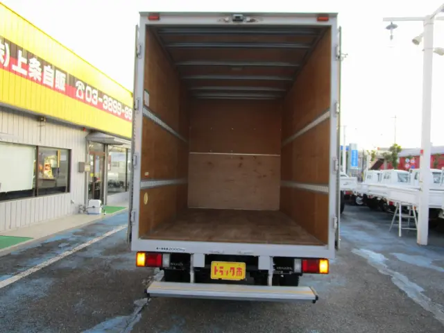 いすゞ エルフ TRG-NLR85AN(2WD)の写真12