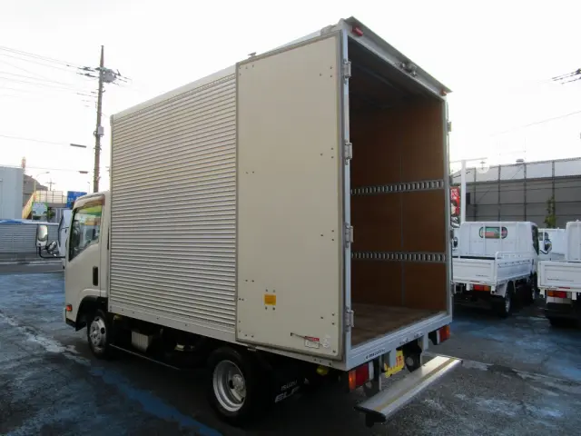 いすゞ エルフ TRG-NLR85AN(2WD)の写真19