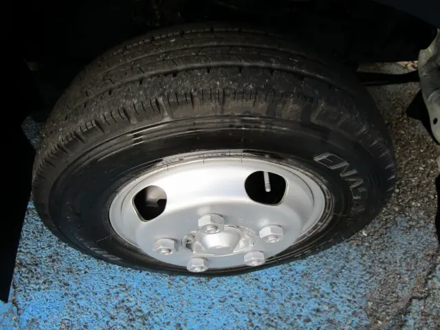 いすゞ エルフ TRG-NLR85AN(2WD)の写真47