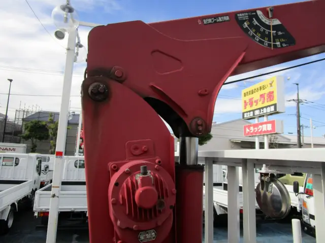 いすゞ エルフ SKG-NMR85AN(2WD)の写真21