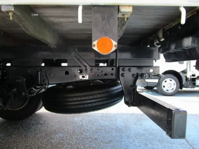 いすゞ エルフ SKG-NMR85AN(2WD)の写真29