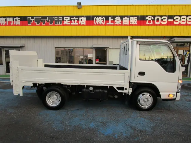 いすゞ エルフ TRG-NJR85A(2WD)の写真8