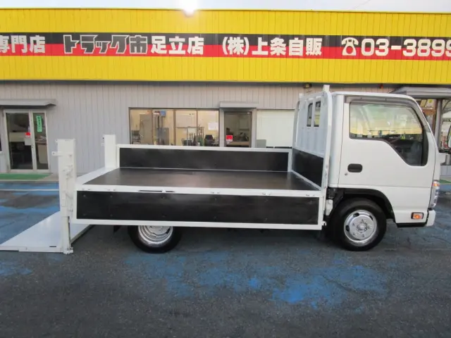 いすゞ エルフ TRG-NJR85A(2WD)の写真9