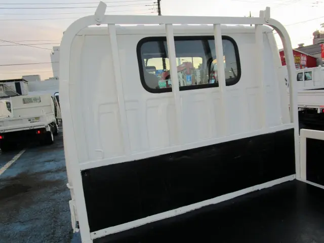 いすゞ エルフ TRG-NJR85A(2WD)の写真12