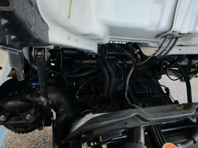 いすゞ エルフ TRG-NJR85A(2WD)の写真14