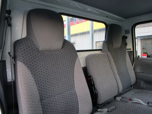 いすゞ エルフ TRG-NJR85A(2WD)の写真35