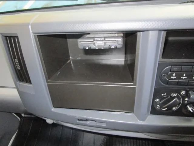 いすゞ エルフ TRG-NJR85A(2WD)の写真39