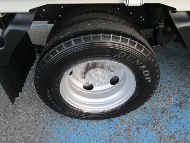 いすゞ エルフ TRG-NJR85A(2WD)の写真45