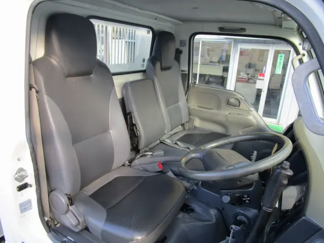 いすゞ エルフ SKG-NJR85AD(2WD)の写真6