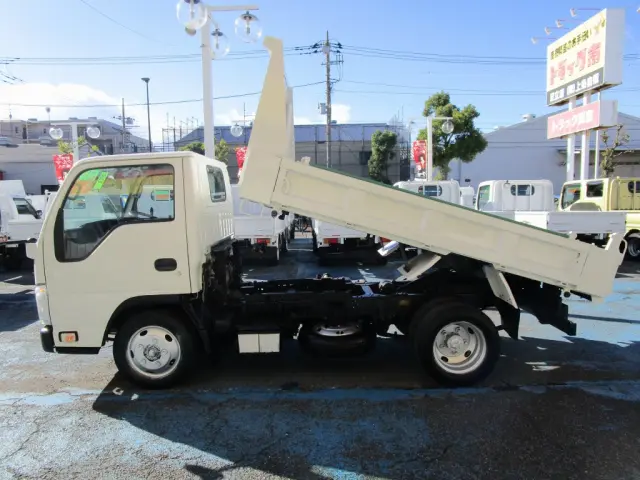 いすゞ エルフ SKG-NJR85AD(2WD)の写真10