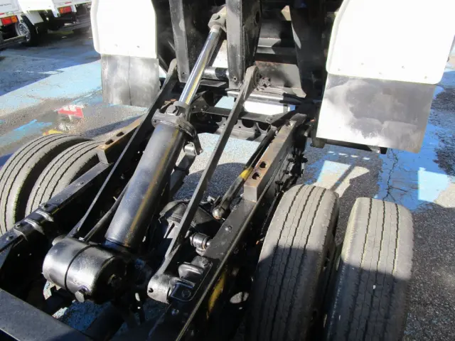 いすゞ エルフ SKG-NJR85AD(2WD)の写真17