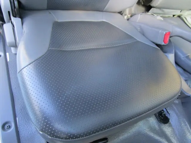 いすゞ エルフ SKG-NJR85AD(2WD)の写真30