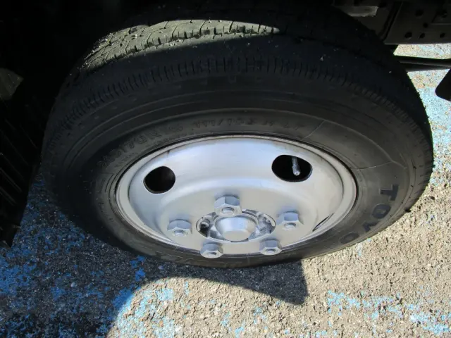 いすゞ エルフ SKG-NJR85AD(2WD)の写真39