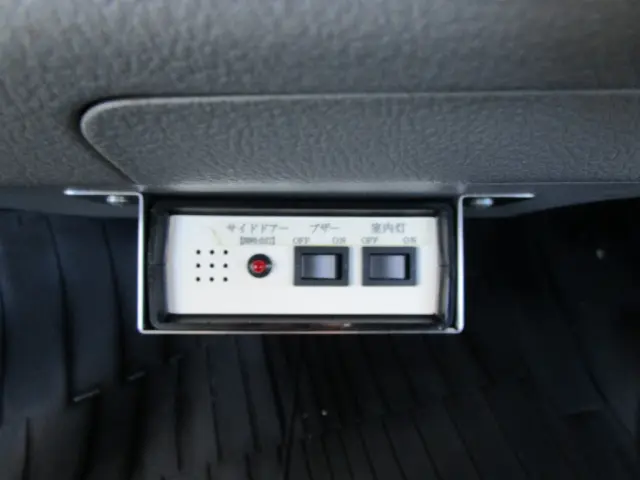 日野 デュトロ TKG-XZC645M(2WD)の写真35