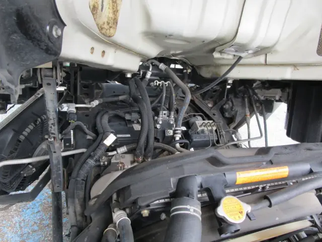 いすゞ エルフ TKG-NLR85N(2WD)の写真19