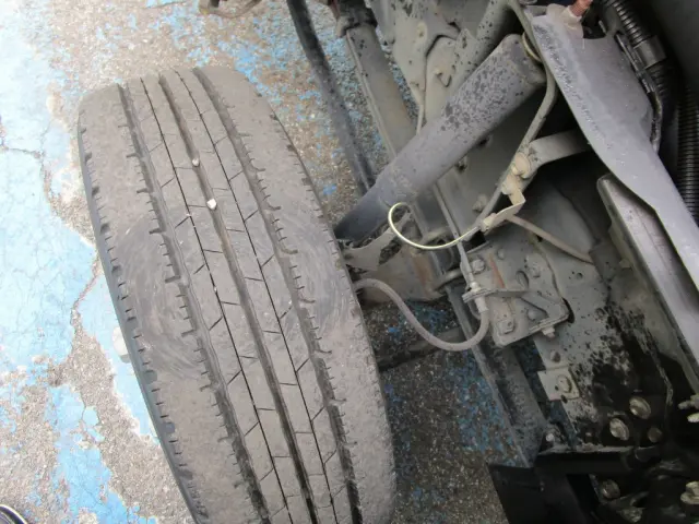 いすゞ エルフ TKG-NLR85N(2WD)の写真23