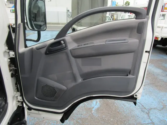 いすゞ エルフ TKG-NLR85N(2WD)の写真29