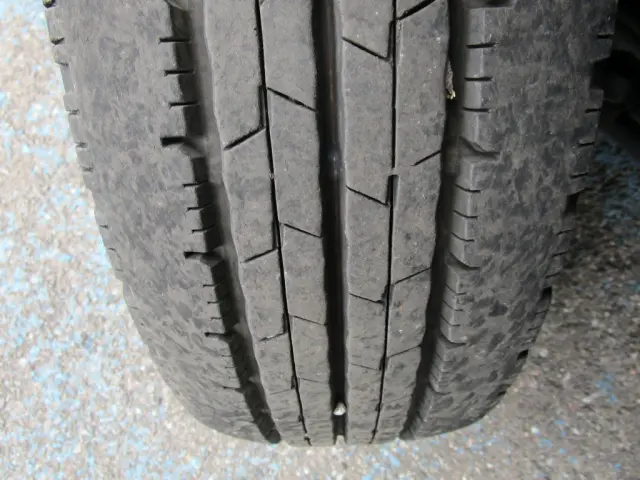 いすゞ エルフ TKG-NLR85N(2WD)の写真37